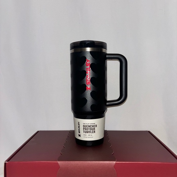 30 oz BLACK LOVELY Stanley quencher protour Valentine’s Day 2026 hearts w red - Picture 9 of 10